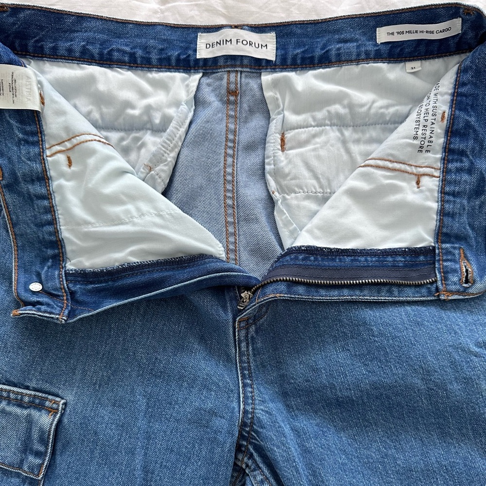 Aritzia Denim Forum The 90’s Millie Hi Rise Cargo Jean size 31 - Picture 4 of 9